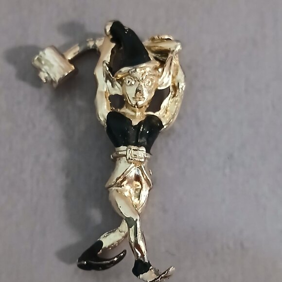 Set of 3 Vintage Pins-Puppy, Bunny & Pixie - Picture 3 of 5